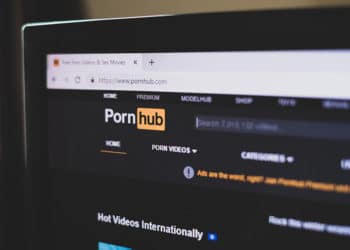 TraffickingHub: Schwere Vorwürfe und eine Petition gegen PornHub