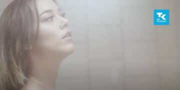 Anny Aurora und Techniker Krankenkasse – Der Handjob gegen Hodenkrebs